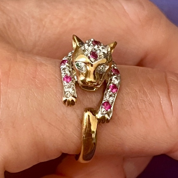 Gold Tone Panther Ring with Clear and Pink Stones Marked 925 - Picture 1 of 10